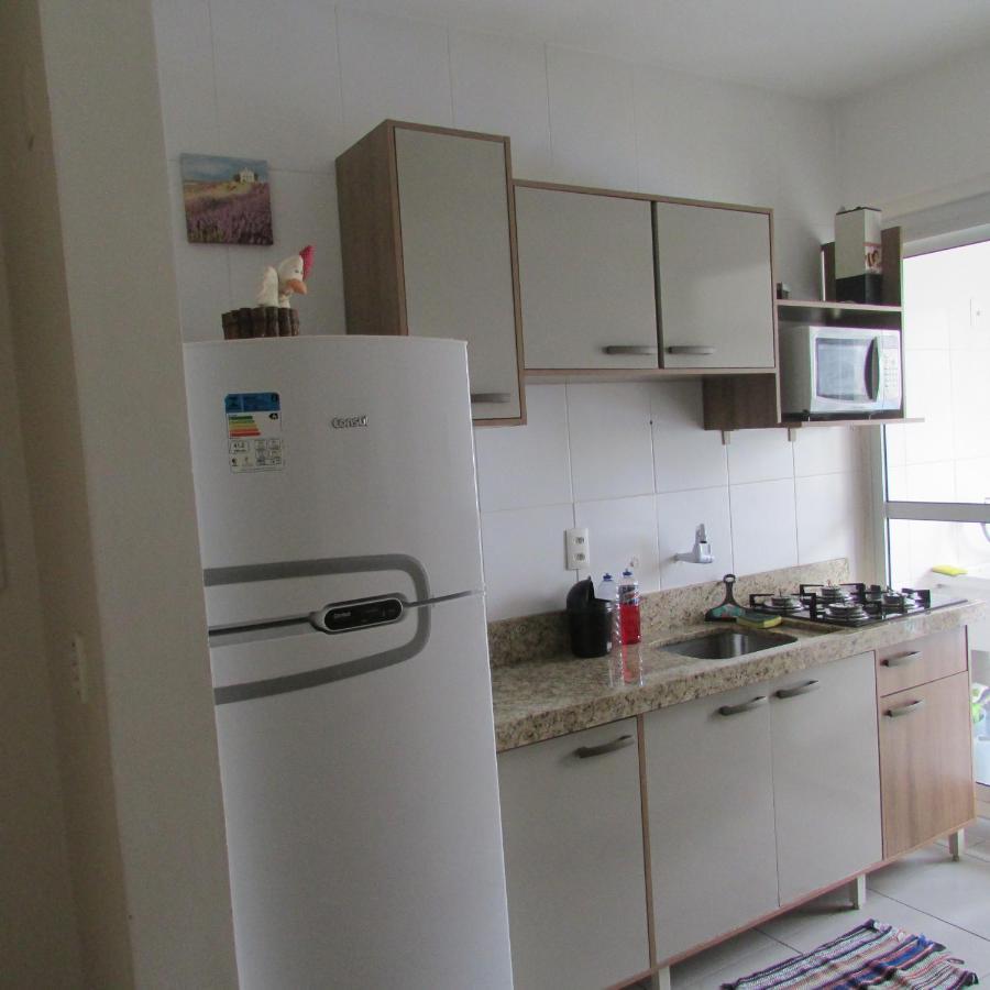 Em Na Penha Apartment *