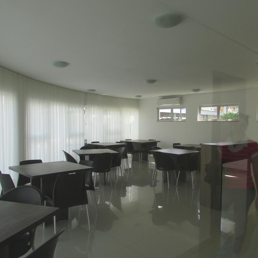 Em Na Penha Apartment